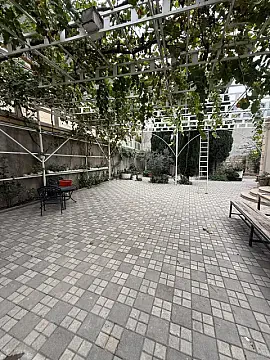 Satılır 7 otaqlı həyət evi 150 m²