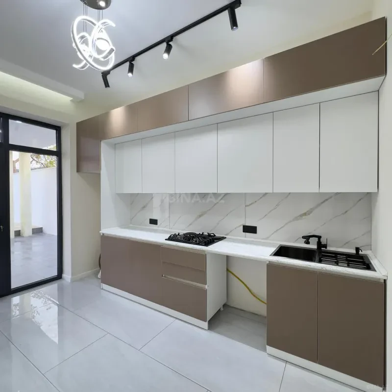 Satılır 4 otaqlı həyət evi 160 m²