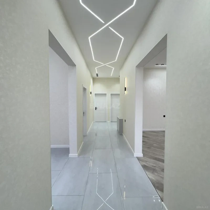 Satılır 4 otaqlı həyət evi 160 m²