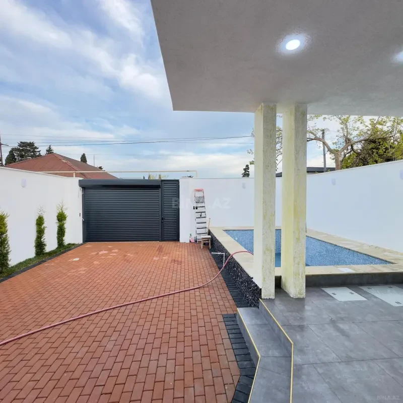 Satılır 4 otaqlı həyət evi 160 m²