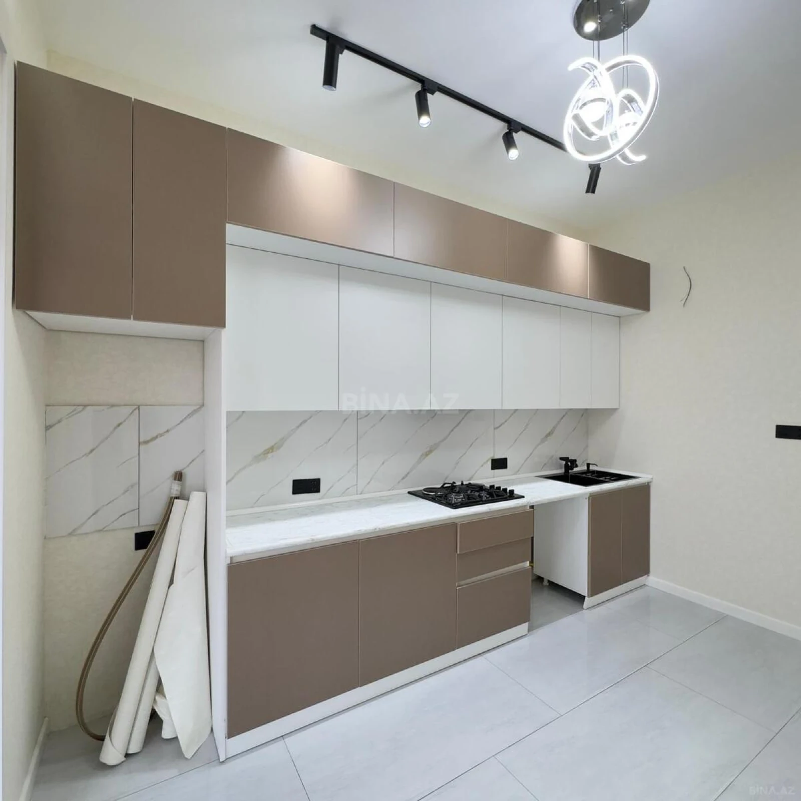 Satılır 4 otaqlı həyət evi 160 m²