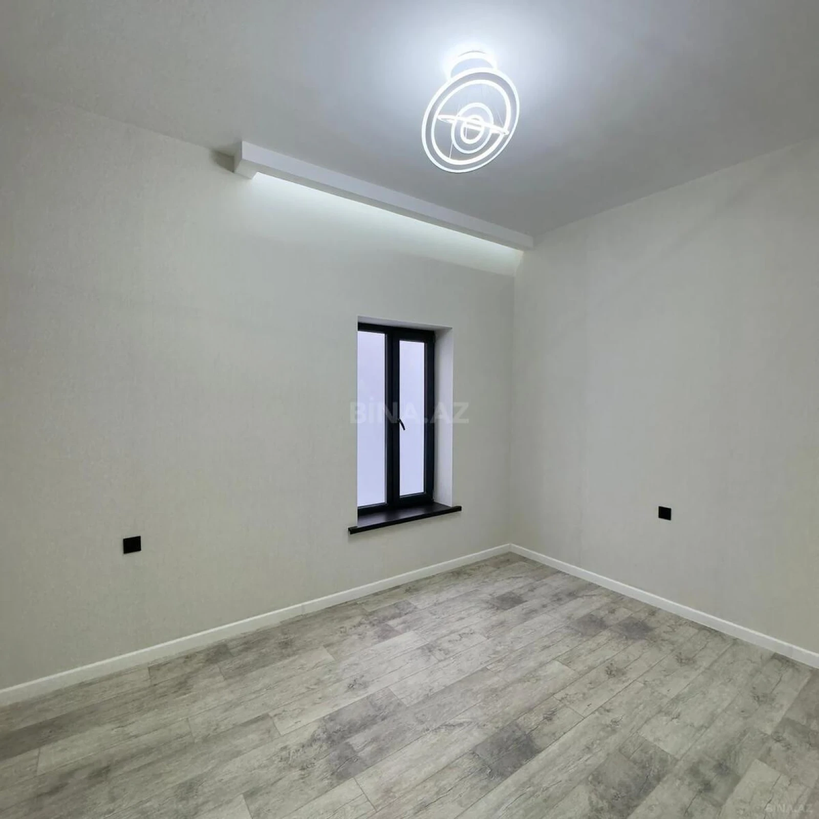 Satılır 4 otaqlı həyət evi 160 m²