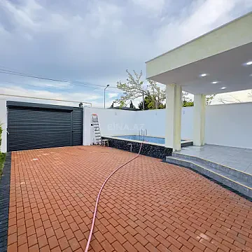Satılır 4 otaqlı həyət evi 160 m²