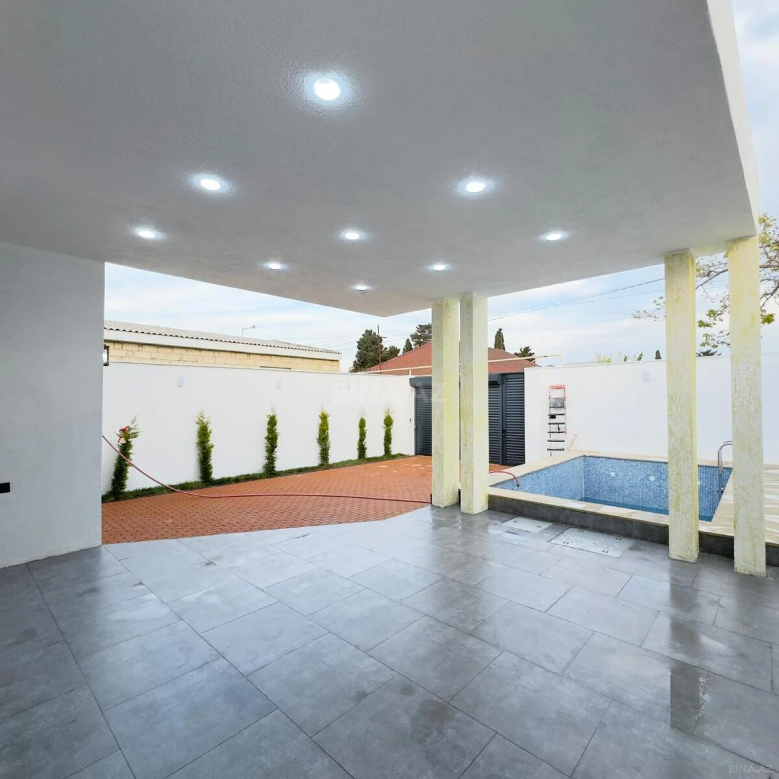 Satılır 4 otaqlı həyət evi 160 m²