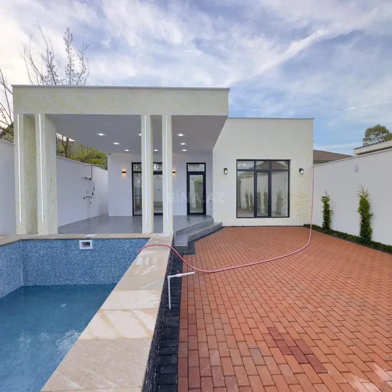 Satılır 4 otaqlı həyət evi 160 m²