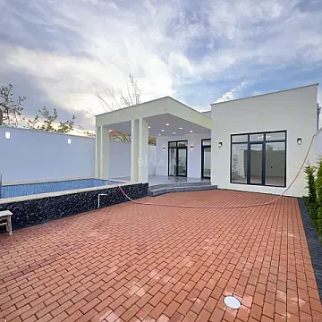 Satılır 4 otaqlı həyət evi 160 m²