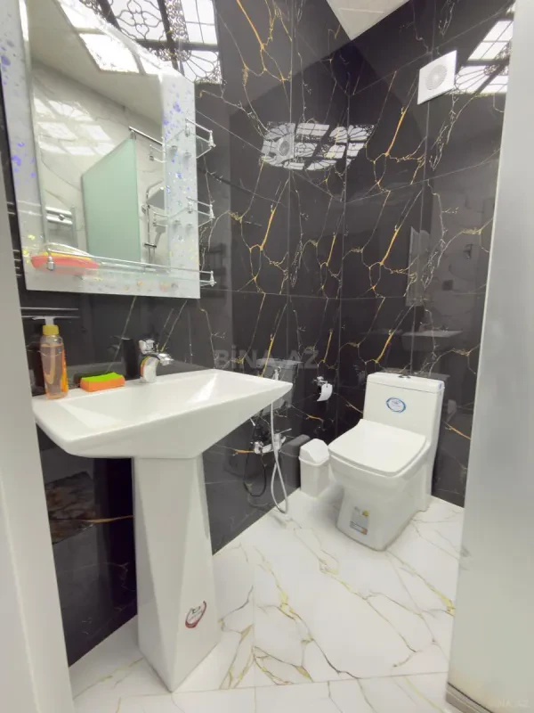 Satılır 2 otaqlı mənzil 71 m²
