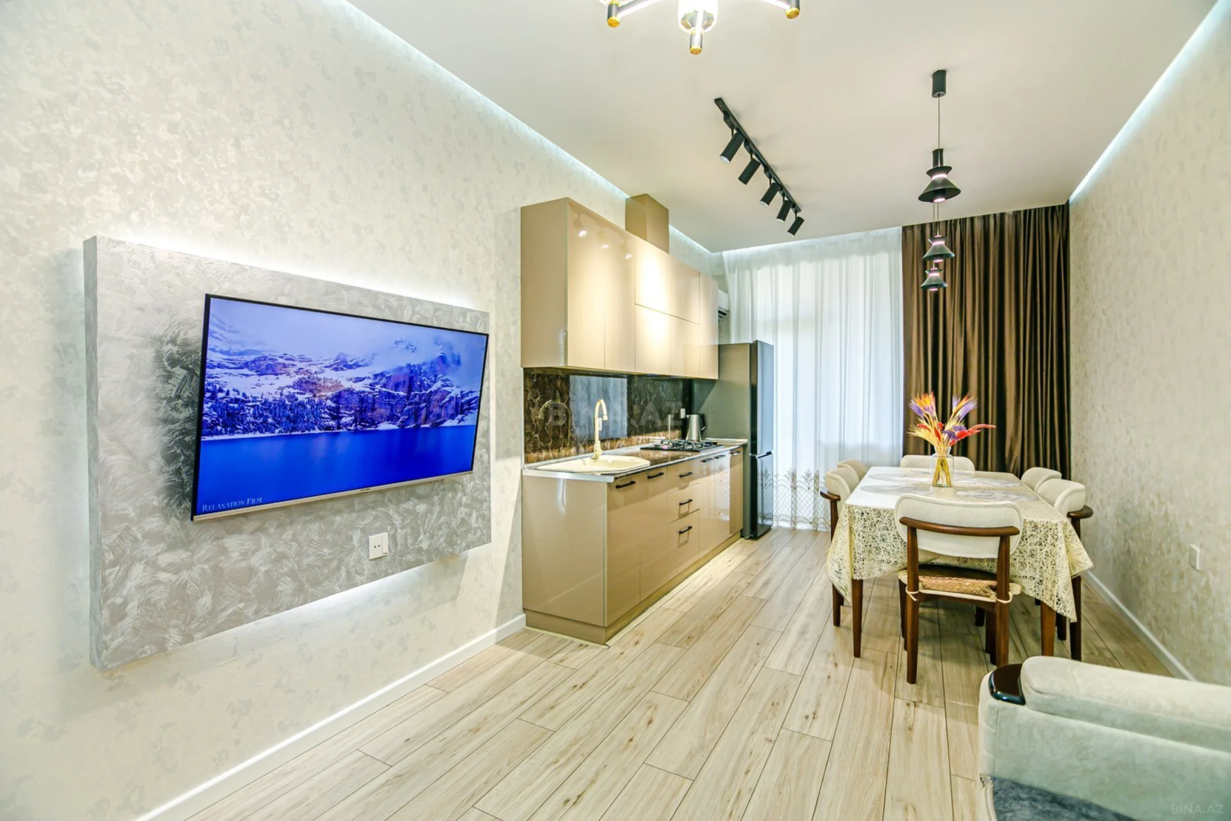 Kirayə verilir 3 otaqlı mənzil 110 m²
