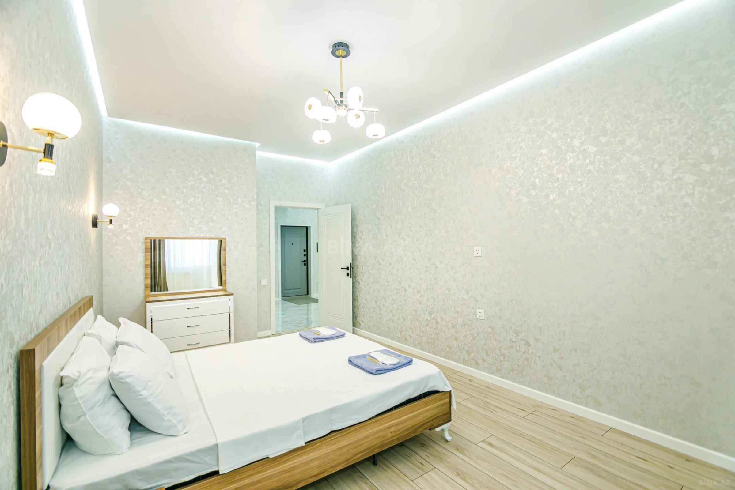 Kirayə verilir 3 otaqlı mənzil 110 m²