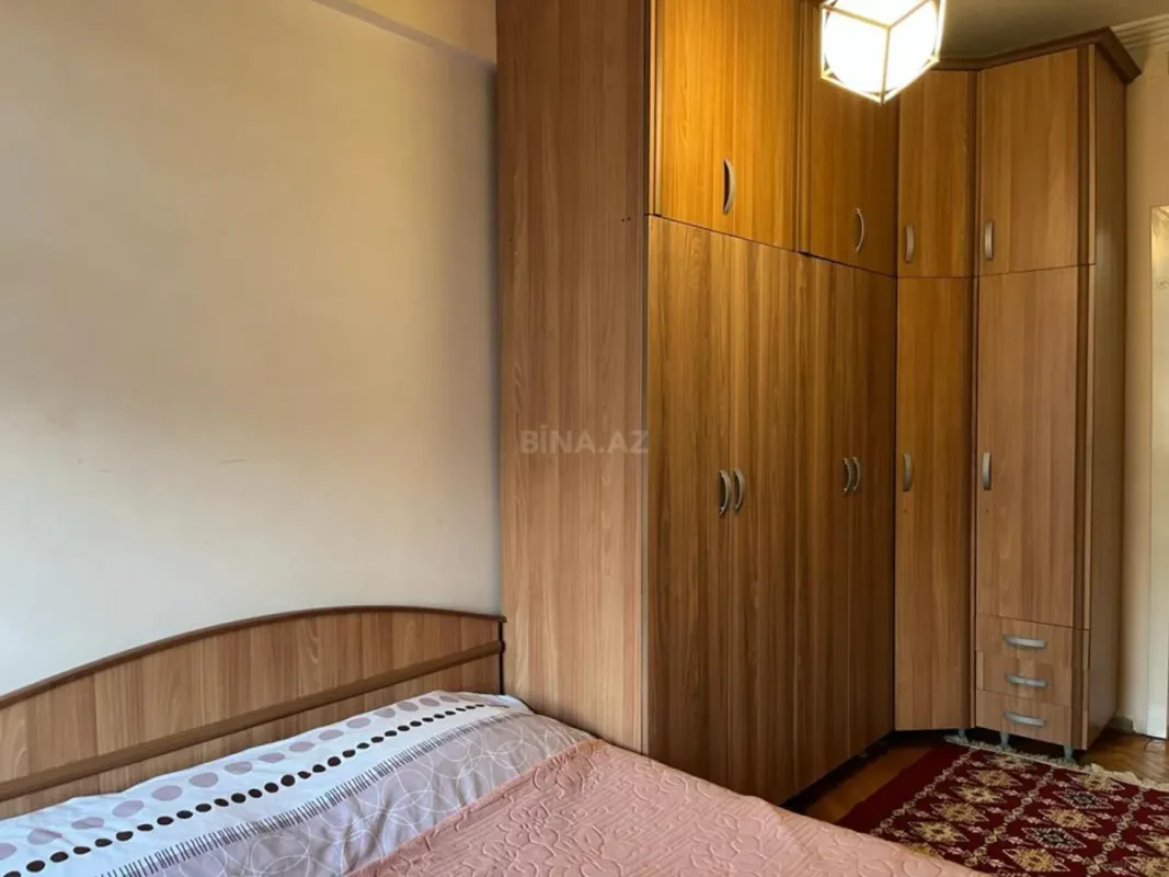 Kirayə verilir 2 otaqlı mənzil 70 m²