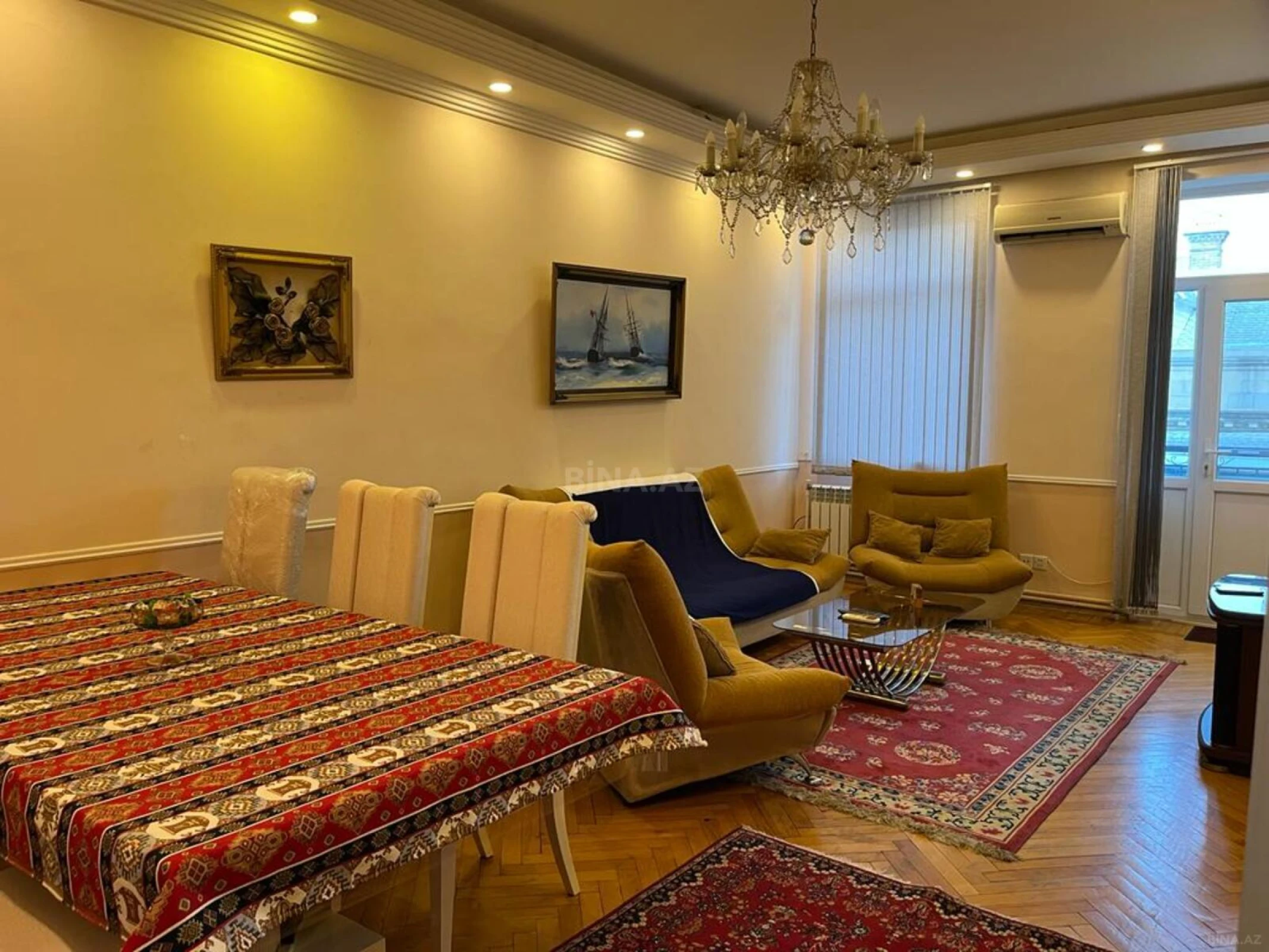 Kirayə verilir 2 otaqlı mənzil 70 m²