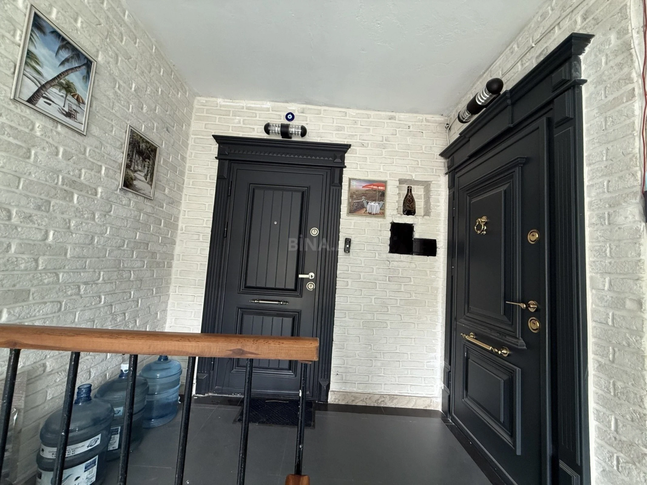 Satılır 2 otaqlı mənzil 68 m²