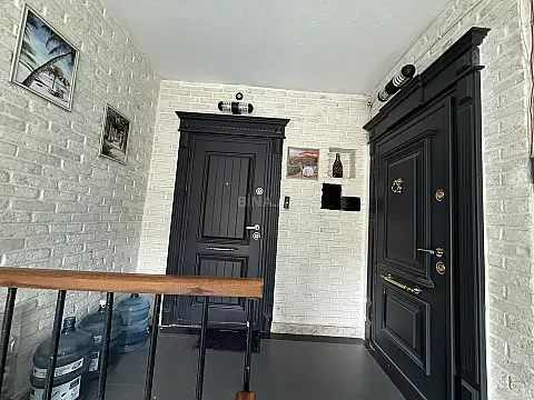 Satılır 2 otaqlı mənzil 68 m²