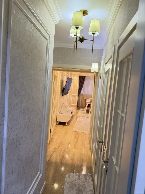 Satılır 2 otaqlı mənzil 68 m²