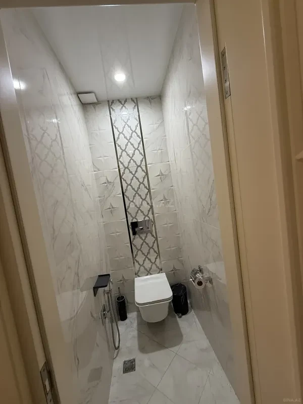 Satılır 2 otaqlı mənzil 68 m²