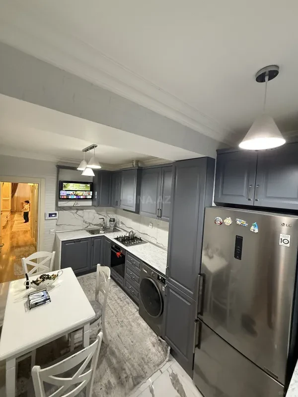 Satılır 2 otaqlı mənzil 68 m²