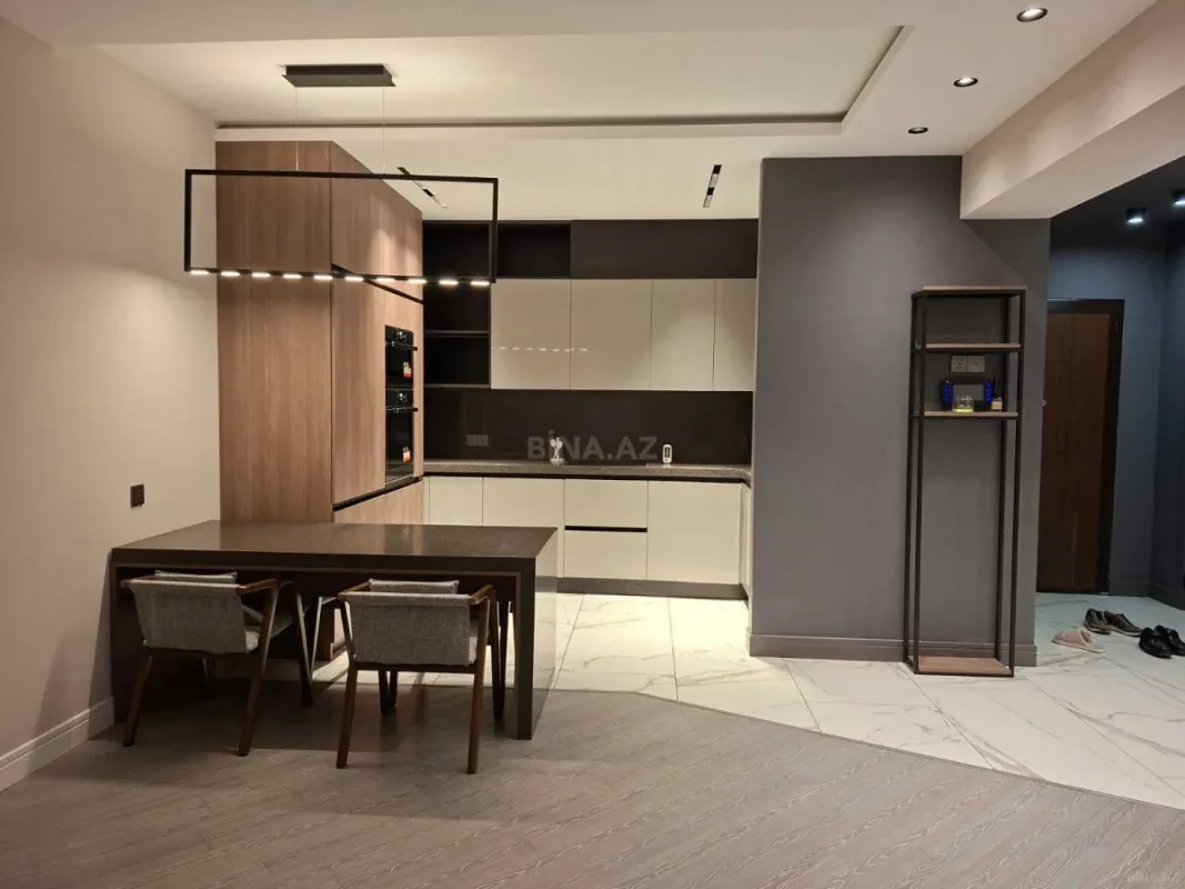 Kirayə verilir 3 otaqlı mənzil 125 m²