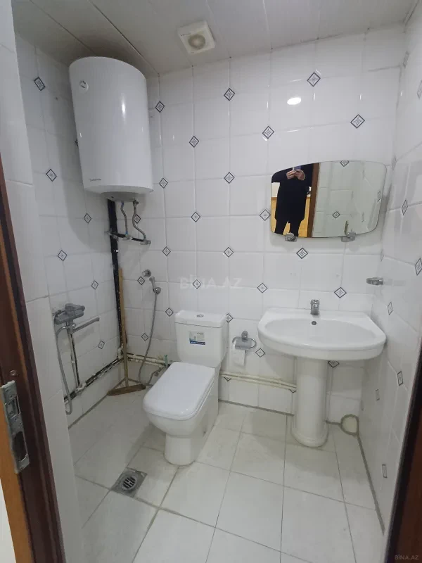 Kirayə verilir 2 otaqlı ofis 65 m²