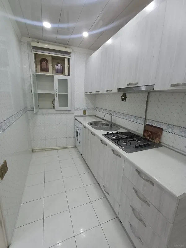 Kirayə verilir 2 otaqlı ofis 65 m²
