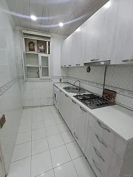 Kirayə verilir 2 otaqlı ofis 65 m²