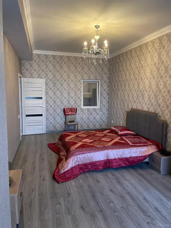Kirayə verilir 3 otaqlı mənzil 77 m²