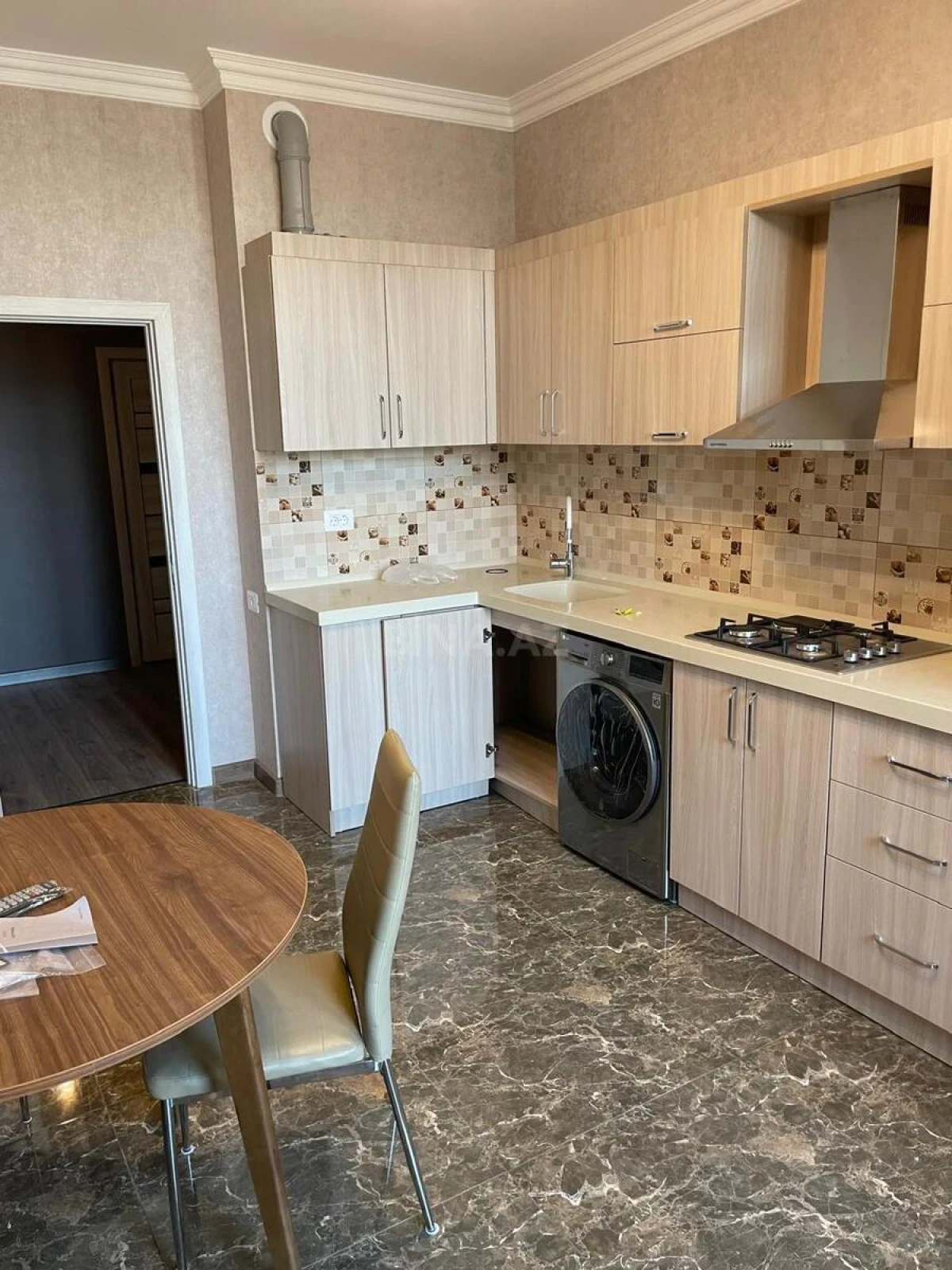 Kirayə verilir 3 otaqlı mənzil 77 m²