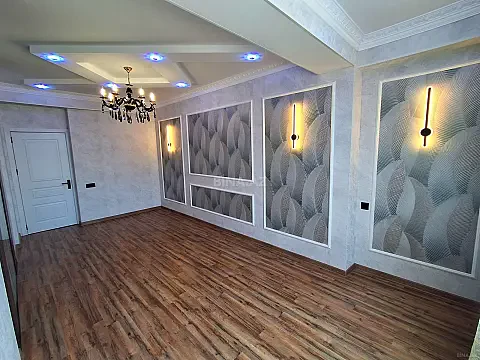 Satılır 2 otaqlı mənzil 58 m²