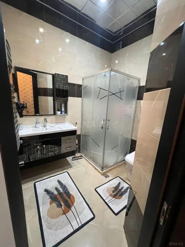 Satılır 4 otaqlı mənzil 150 m²