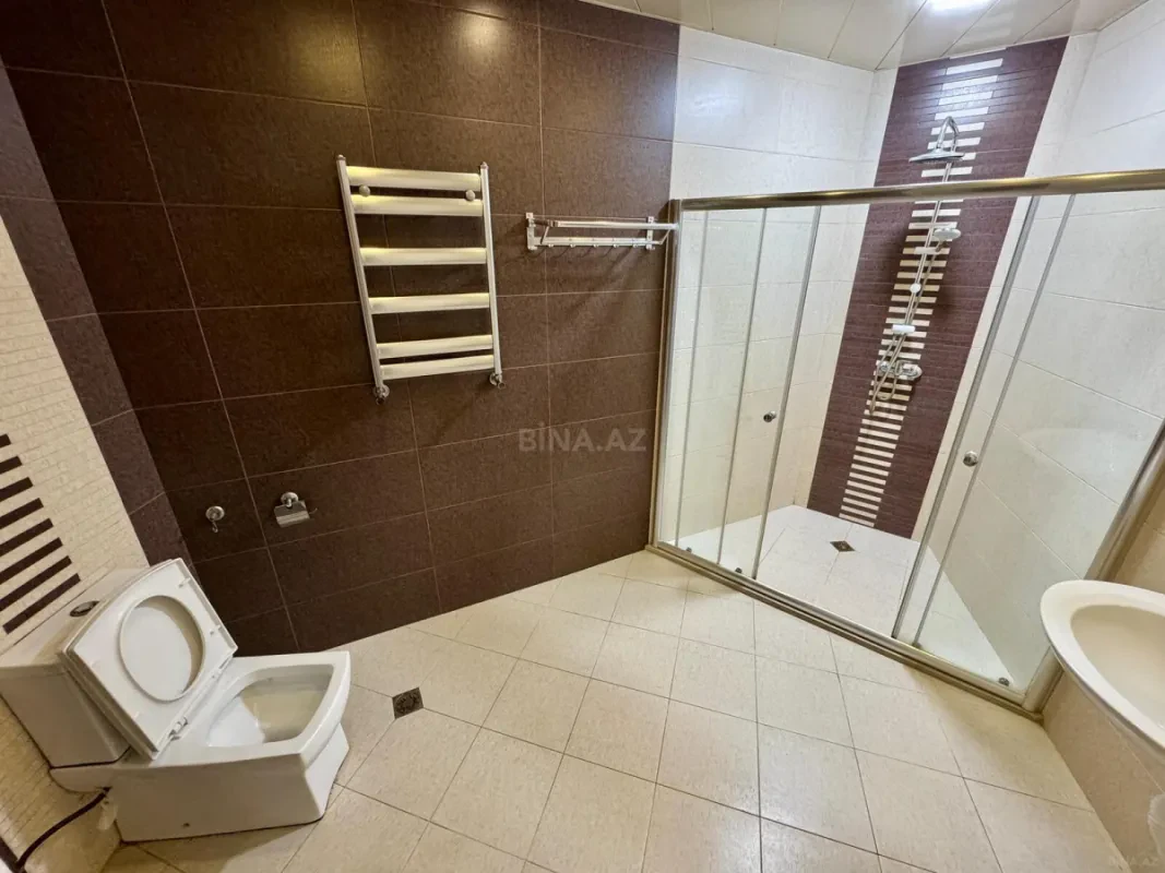 Kirayə verilir 3 otaqlı mənzil 190 m²