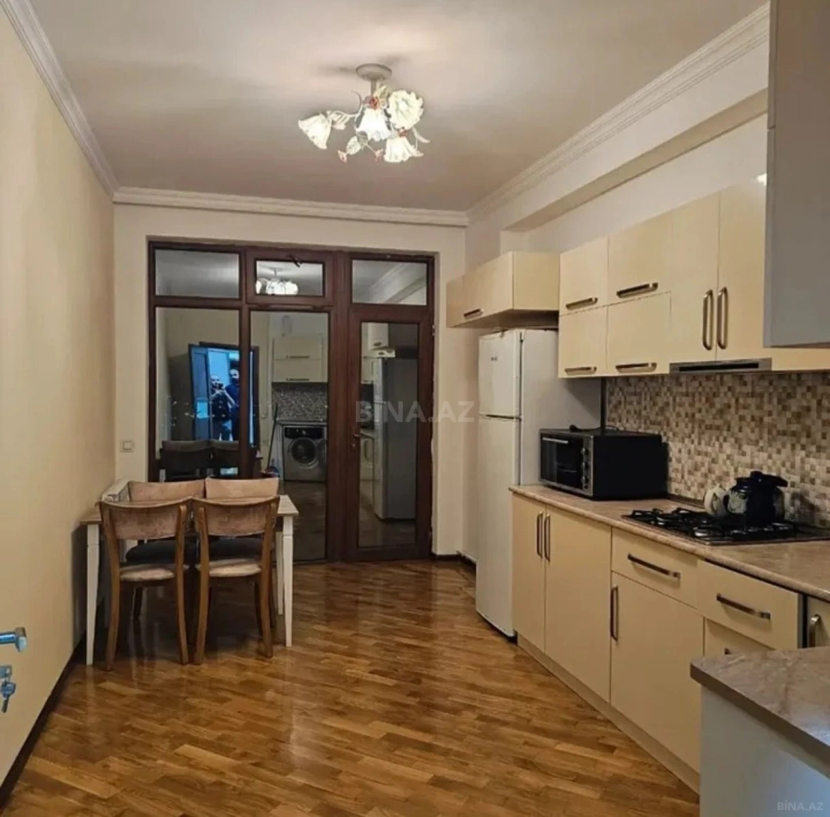 Kirayə verilir 3 otaqlı mənzil 110 m²