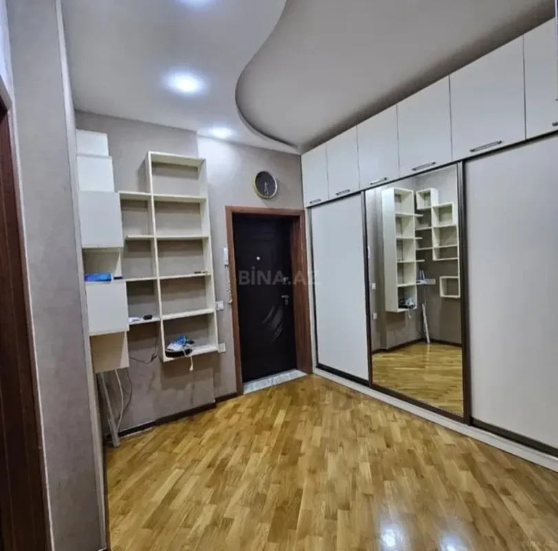 Kirayə verilir 3 otaqlı mənzil 110 m²