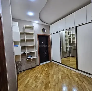 Kirayə verilir 3 otaqlı mənzil 110 m²
