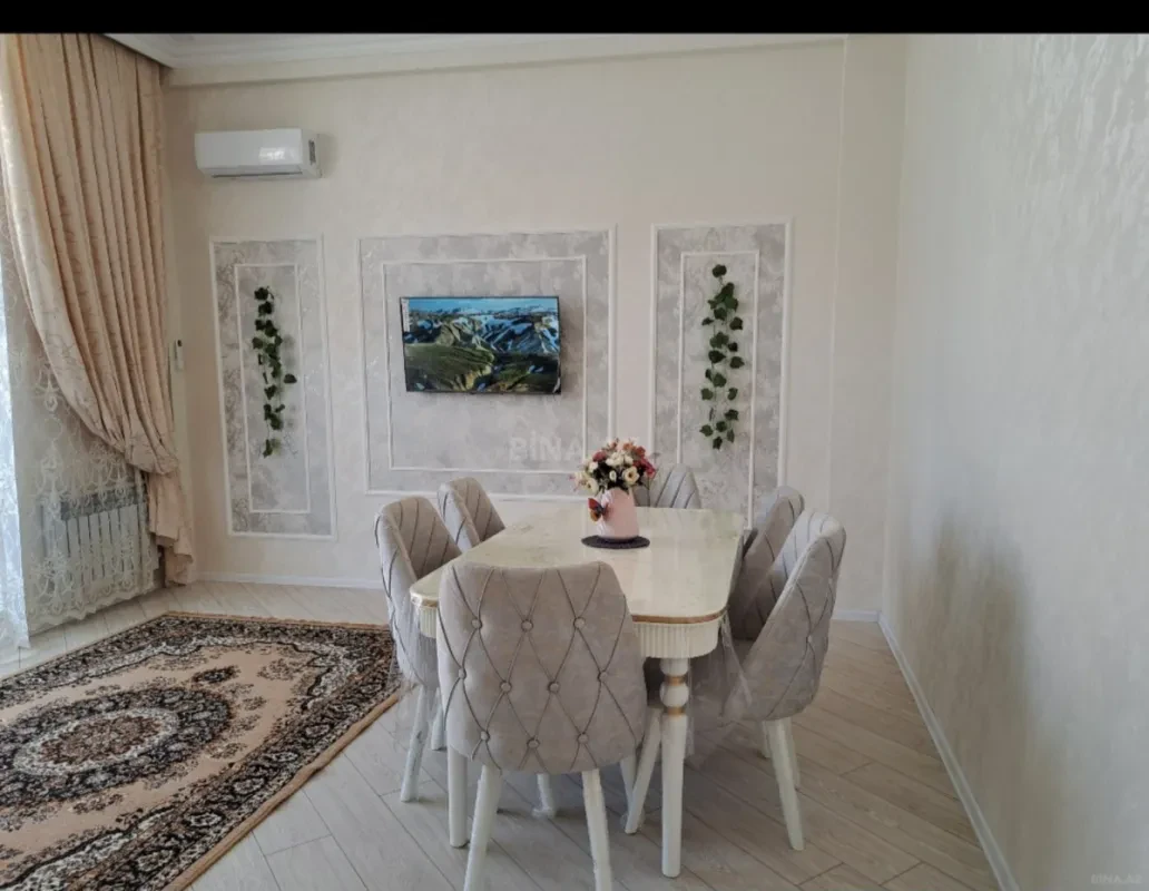 Kirayə verilir 2 otaqlı mənzil 65 m²