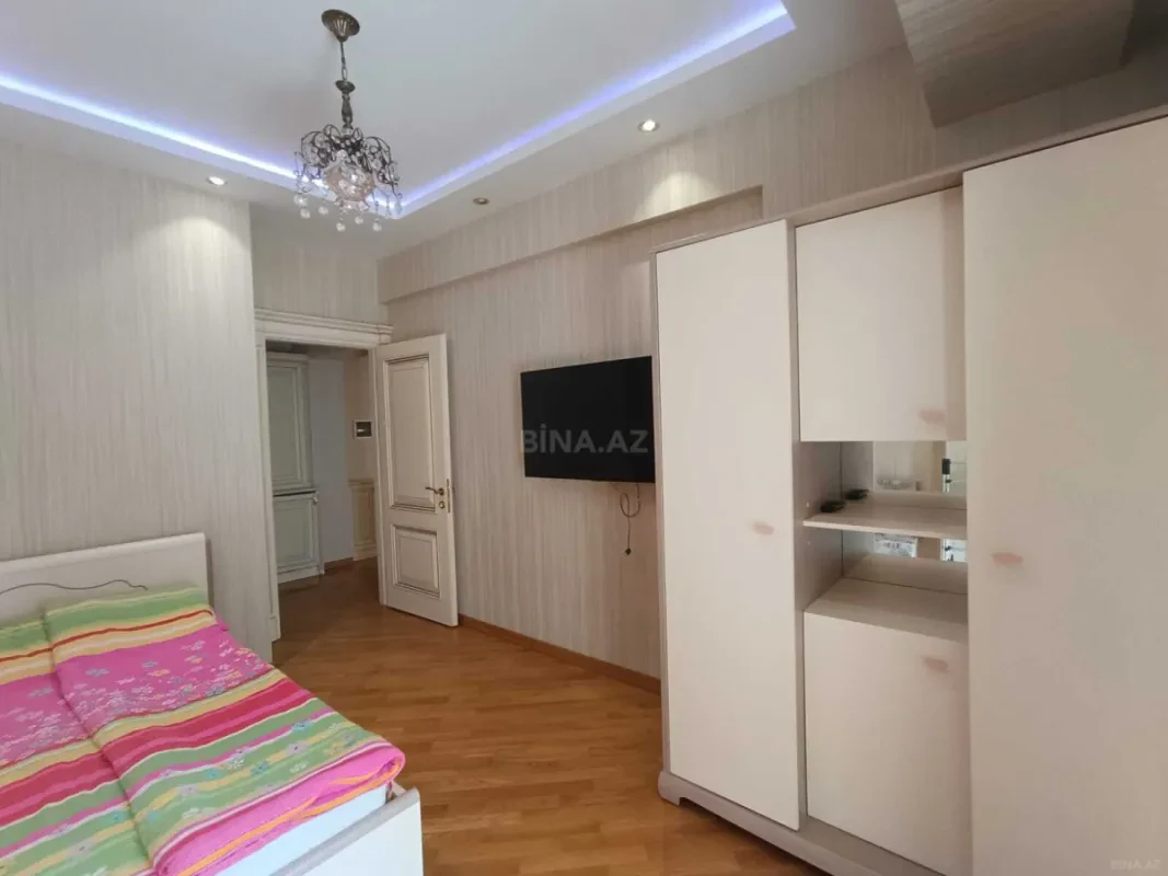 Kirayə verilir 3 otaqlı mənzil 110 m²