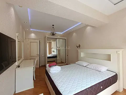 Kirayə verilir 3 otaqlı mənzil 110 m²