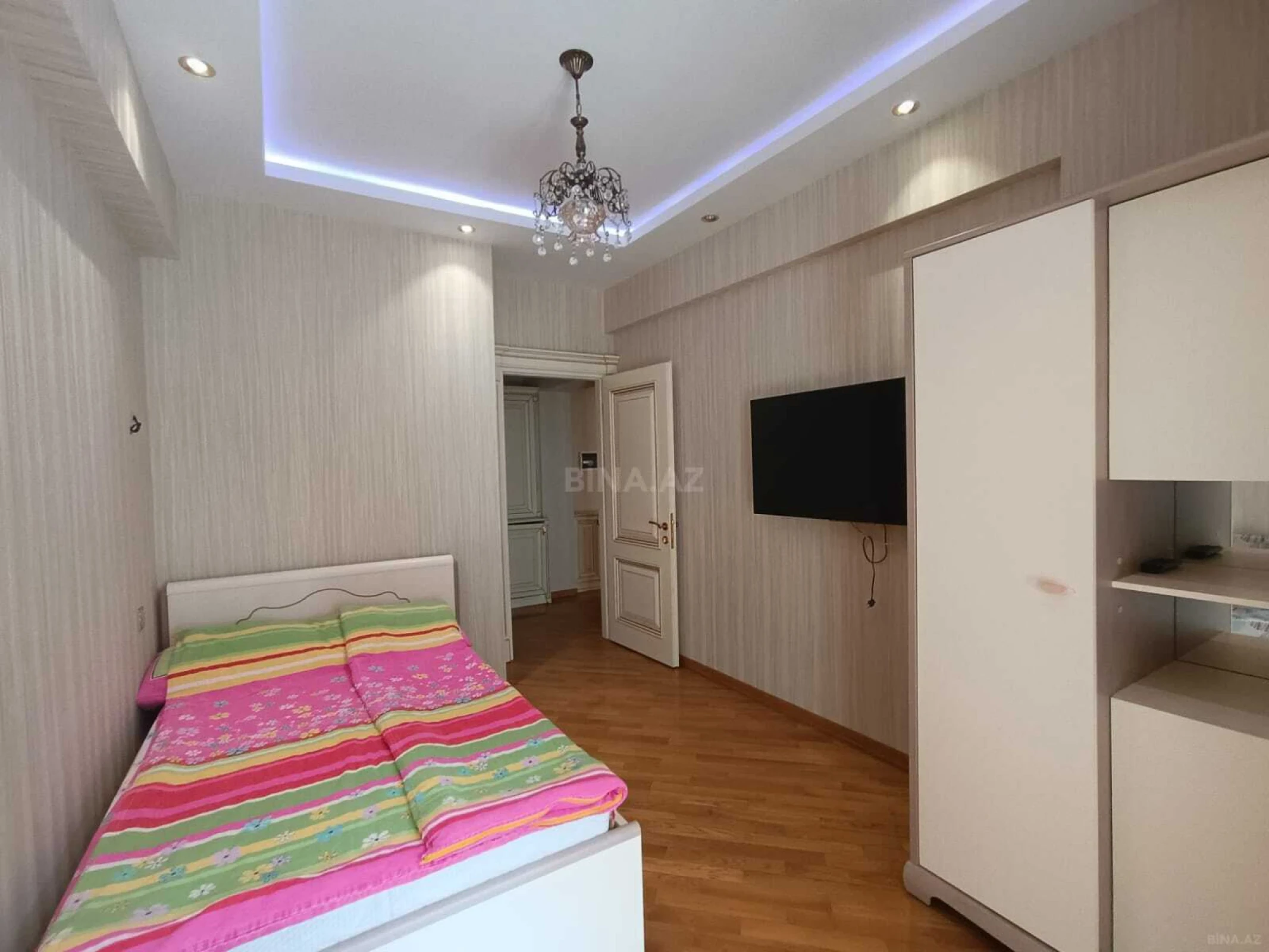 Kirayə verilir 3 otaqlı mənzil 110 m²