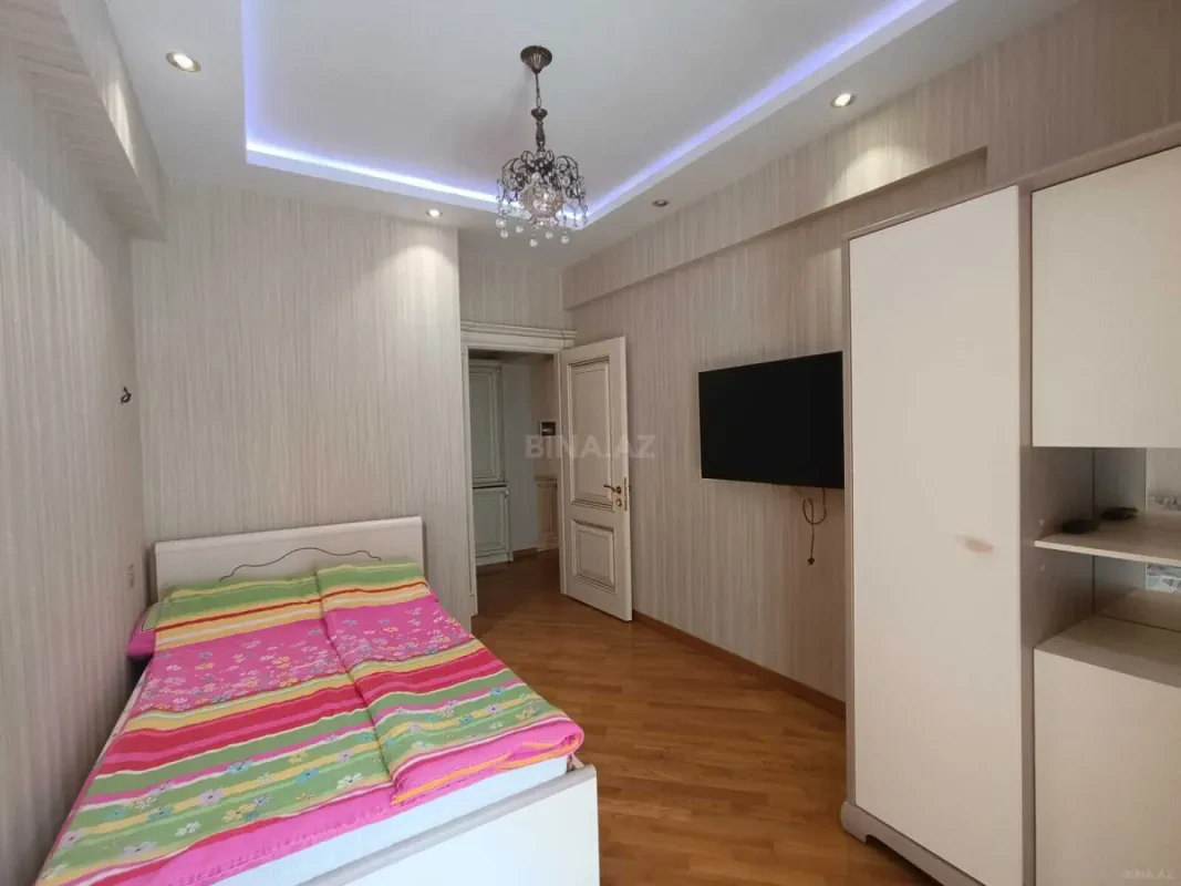 Kirayə verilir 3 otaqlı mənzil 110 m²