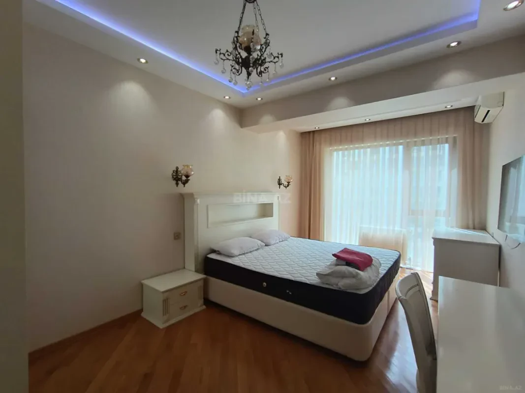 Kirayə verilir 3 otaqlı mənzil 110 m²