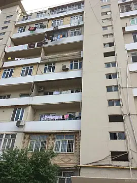 Satılır 4 otaqlı mənzil 100 m² — Bakı 4 otaq 100.00 m²
