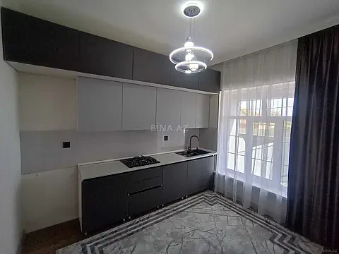 Satılır 4 otaqlı həyət evi 240 m²