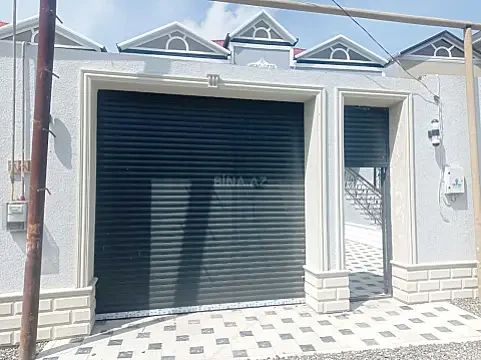 Satılır 4 otaqlı həyət evi 240 m²
