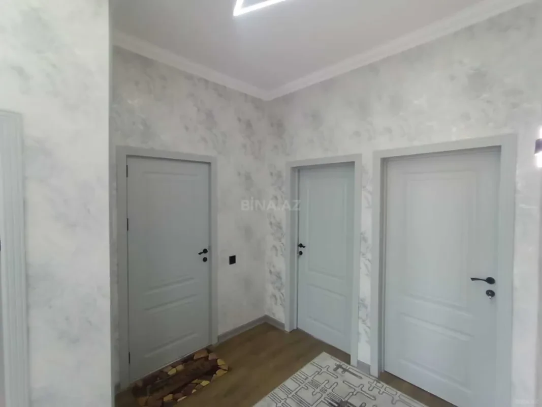 Satılır 4 otaqlı həyət evi 240 m²