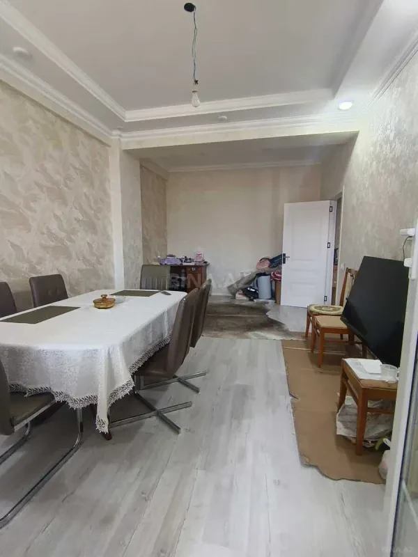 Satılır 3 otaqlı mənzil 84 m²