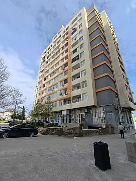 Satılır 3 otaqlı mənzil 84 m²