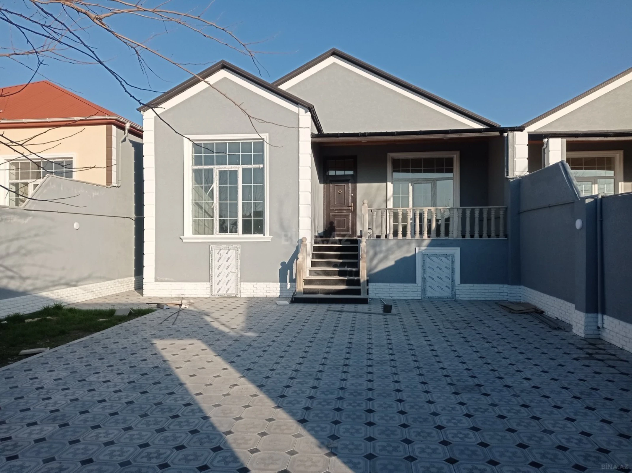 Satılır 4 otaqlı həyət evi 140 m²
