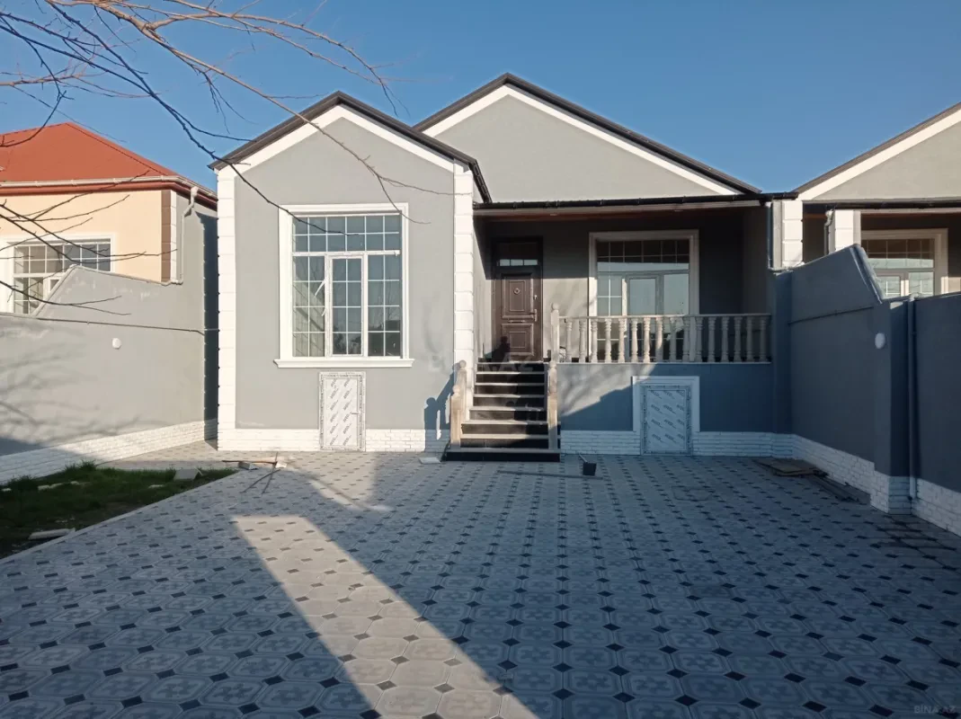 Satılır 4 otaqlı həyət evi 140 m²