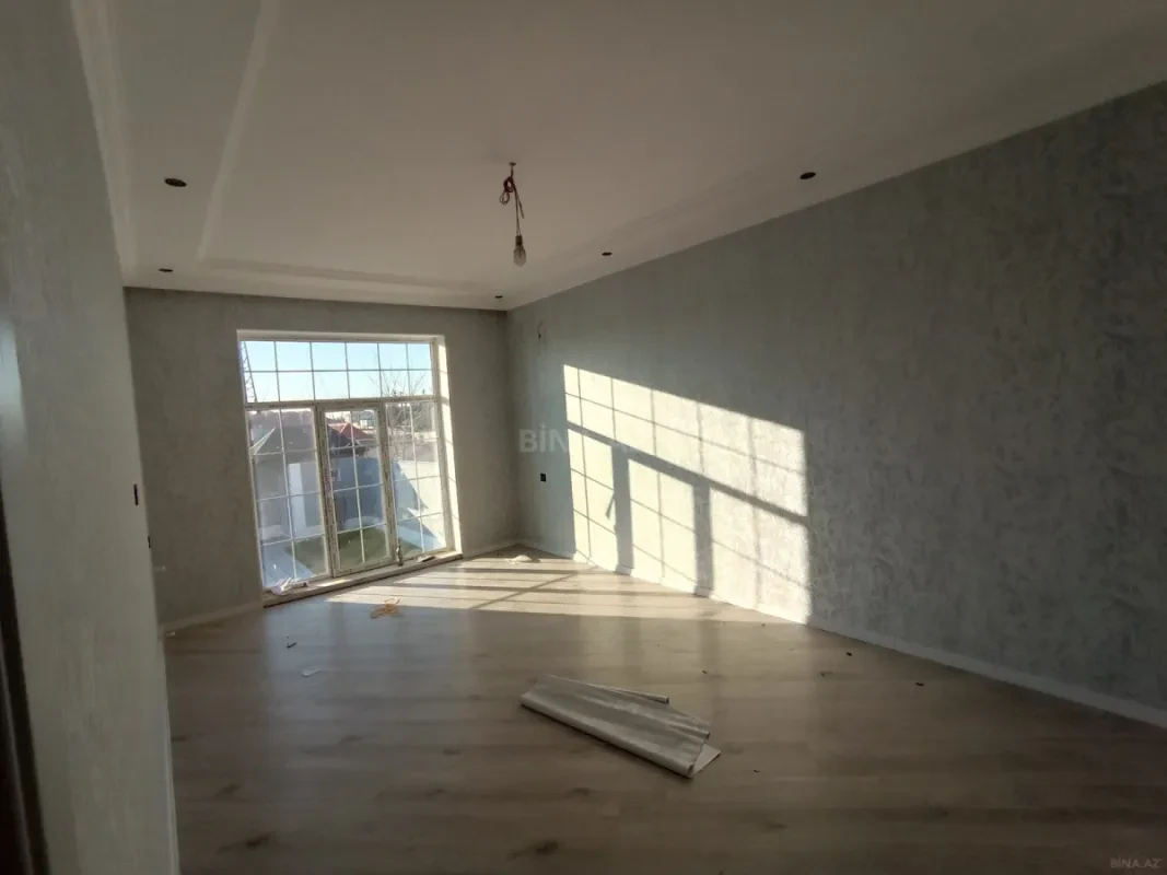 Satılır 4 otaqlı həyət evi 140 m²