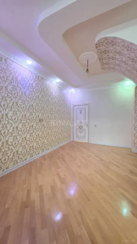 Satılır 3 otaqlı mənzil 147 m²