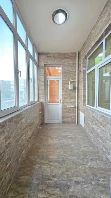 Satılır 3 otaqlı mənzil 147 m²