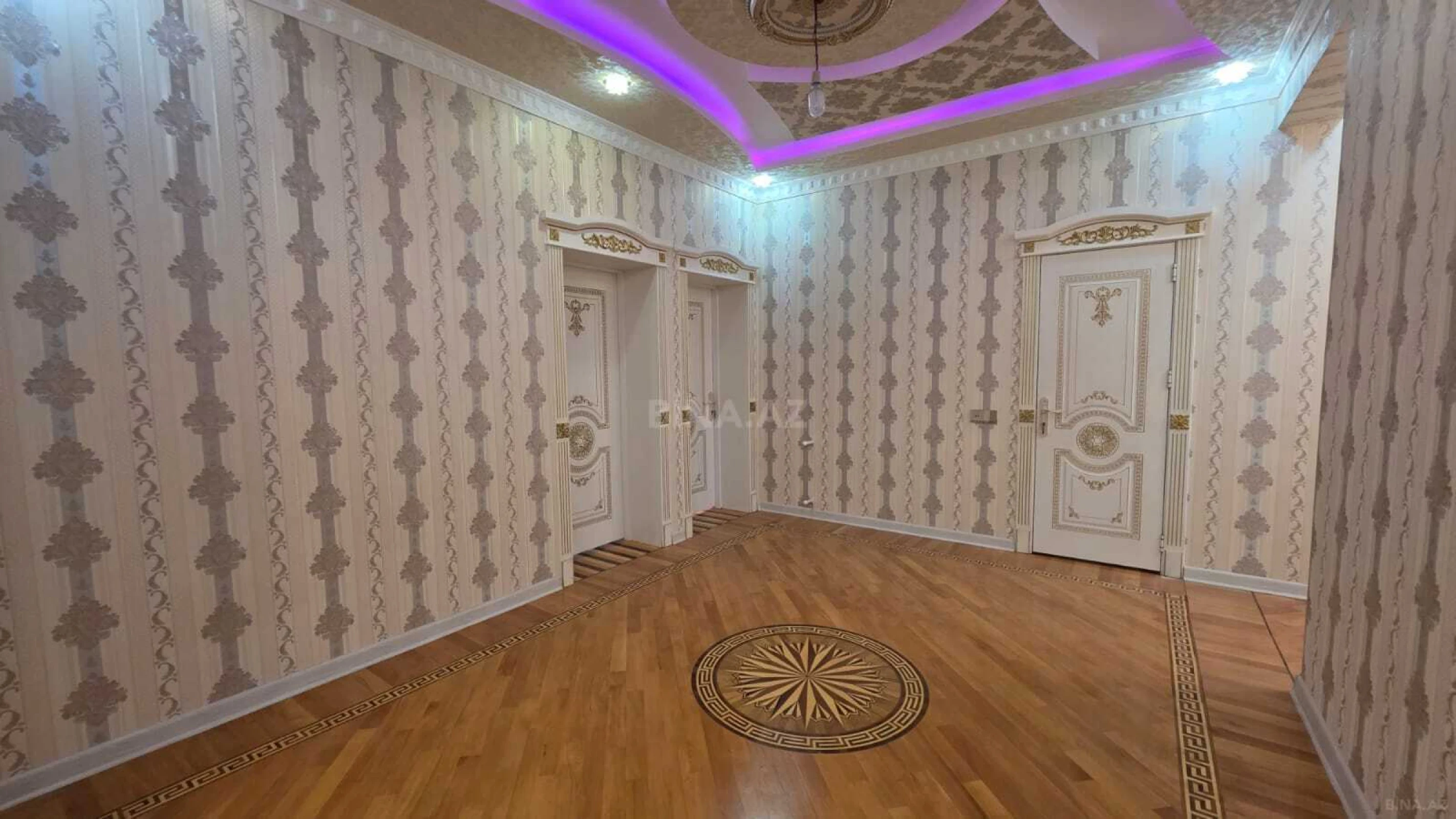 Satılır 3 otaqlı mənzil 147 m²